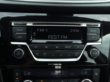 Nissan Qashqai II Crossover 1.2 DIG-T 115KM 2014 Nissan Qashqai 1.2 DIG-T, Salon Polska, zdjęcie 11