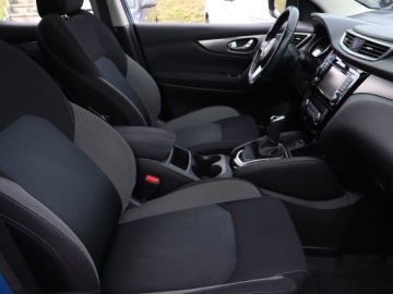 Nissan Qashqai II Crossover Facelifting 1.6 dCi 130KM 2018 Nissan Qashqai 1.6 dCi, Salon Polska, Serwis ASO, zdjęcie 8