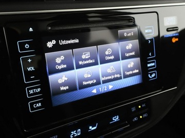 Toyota Auris II Hatchback 5d Facelifting 1.8 Hybrid 136KM 2016 Toyota Auris HEV panorama klima auto navi kamera, zdjęcie 22