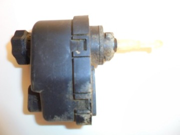 SILNIK REGULACJI ŚWIATEŁ 307851325 BOSCH