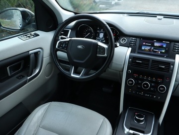 Land Rover Discovery Sport SUV 2.0 TD4 180KM 2017 Land Rover Discovery Sport TD4, Salon Polska, zdjęcie 6