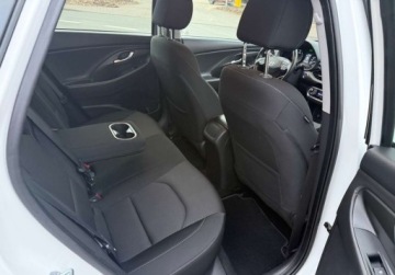 Hyundai i30 II Wagon Facelifting 1.6 CRDi 110KM 2017 Hyundai i30 1.6Crdi 110 PS NAVI Kamera Extra stan 1.6 Diesel 110KM, zdjęcie 11