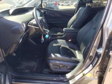 Toyota Prius IV Hatchback Plug-in 1.8 Hybrid Plug-in 122KM 2021 Toyota Prius Prime XLE 2021 1.8 Hybryda Plug-in 121KM, zdjęcie 7