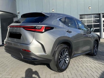 Lexus NX II SUV Facelifting 2.5 350h 200KM 2025 Od ręki - 350h Prestige 2.5 Hybrid 200KM | Podgrzewane fotele!, zdjęcie 4
