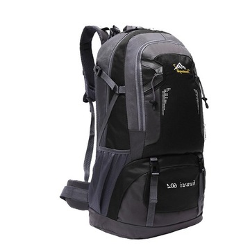 Большой водонепроницаемый походный рюкзак вместимостью 6 человек.