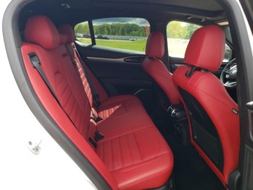 Alfa Romeo Stelvio SUV Facelifting 2.0 Turbo 280KM 2023 Alfa Romeo Stelvio Ti 2023 2.0l 2.0 Benzyna 280KM, zdjęcie 11