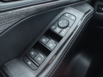 Nissan X-Trail IV 1.5 VC-T e-POWER 204KM 2022 Nissan X-Trail 1.5 VC-T e-Power, Salon Polska, zdjęcie 15