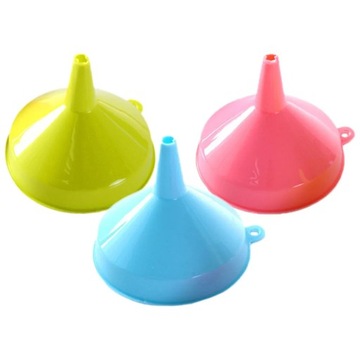 3 портативных воронки для порошка. Пищевые воронки