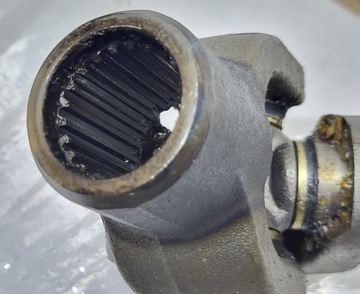 Suzuki Intrumer VZR 1800 крестовина карданного вала