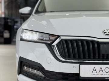 Skoda Octavia IV Kombi 2.0 TDI 115KM 2022 Skoda Octavia Ambition / LED / Kamera cofania / Ca, zdjęcie 38