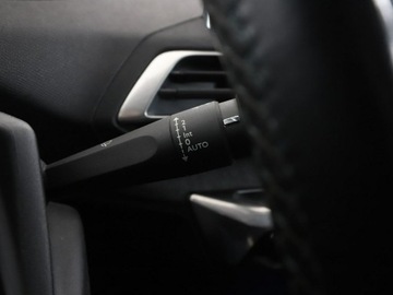 Peugeot 3008 II Crossover 1.2 PureTech 130KM 2018 Peugeot 3008 Crossway alcantara virtual navi, zdjęcie 34