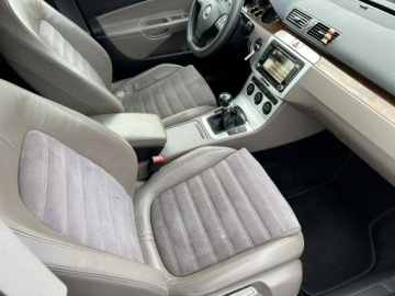 Volkswagen Passat B6 Variant 1.8 TSI 160KM 2008 Volkswagen Passat Variant 1.8 TSI 160KM Highline, zdjęcie 28