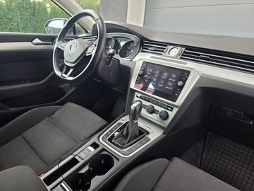 Volkswagen Passat B8 Variant 2.0 TDI BlueMotion SCR 150KM 2018 Volkswagen Passat 2.0 TDI DSG *bezwypadkowy* tylko, zdjęcie 5