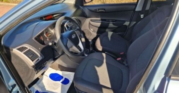 Hyundai i20 I Hatchback 5d 1.2 DOHC 78KM 2010 Hyundai i20 Hyundai i20 1.2 Comfort 1.2 Benzyna 78KM, zdjęcie 3