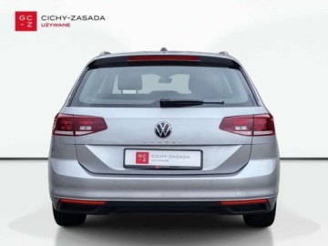 Volkswagen Passat B8 Variant Facelifting 2.0 TDI SCR 150KM 2022 Volkswagen Passat Variant HAK Faktura VAT Kamera Nawigacja 2.0 Diesel, zdjęcie 3