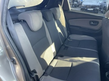 Toyota Yaris III Hatchback 5d Facelifting 2017 1.5 Hybrid 100KM 2020 Toyota Yaris Automat Hybryda Klimatronik Kamera, zdjęcie 9