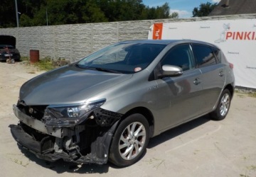 Toyota Auris II 2016 Toyota Auris Okazja 1.8 Hybryda 100KM, zdjęcie 5