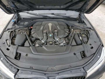 BMW Seria 7 G11-G12 2018 BMW Seria 7 750I 2018 4.4l 4.4 Benzyna 445KM, zdjęcie 6
