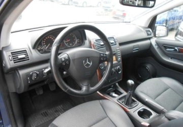 Mercedes Klasa A W169 Coupe 1.7 170 116KM 2008 Mercedes-Benz Klasa A Mercedes-Benz Klasa A W169 1.7 benzyna 115 KM 1.7, zdjęcie 11