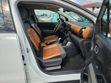 Citroen C3 Aircross  I Crossover 1.2 PureTech 110KM 2018 Citroen C3 Aircross 1,2benzyna 110KM Shine, zdjęcie 8