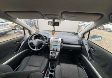 Toyota Corolla Verso AR10 2.2 D-4D 136KM 2009 Toyota Corolla Verso 2009 r. 2.2 Diesel 136KM, zdjęcie 15