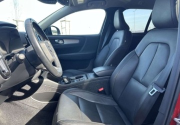 Volvo XC40 2021 Volvo XC 40 Volvo XC 40 T5 AWD Momentum 2.0 Benzyna 247KM, zdjęcie 6