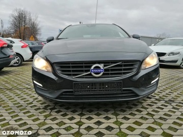 Volvo V60 I Kombi Facelifting 2.0 T3 DRIVE-E 152KM 2016 Volvo V60 I 2.0 T3 2,0, bezwypadkowy, zdjęcie 6