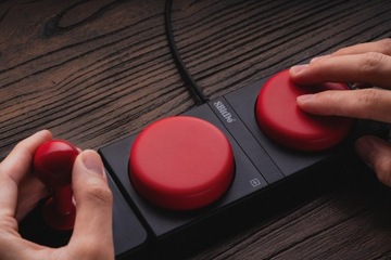 Ретро-клавиатура 8Bitdo Механическая клавиатура C64 + джойстик и супер-кнопки