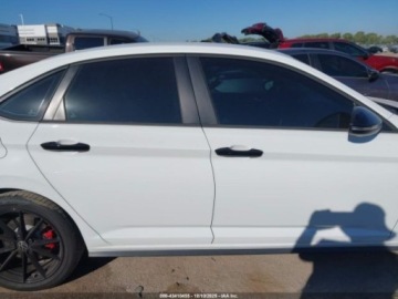 Volkswagen Jetta VI 2024 Volkswagen Jetta gli 40th anniversary edition, 2024r., 2.0L 2.0 Benzyna, zdjęcie 4