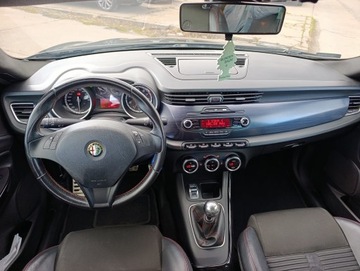 Alfa Romeo Giulietta Nuova II Hatchback 5d 1.4 TB 16v 120KM 2012 ALFA ROMEO GIULIETTA 1.4 TB 16v 120KM, Salon Polska, Manual,2 Właściciel, zdjęcie 4
