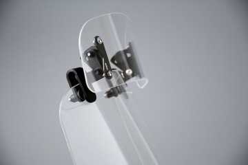 Универсальный мотоциклетный дефлектор 30х14 см.