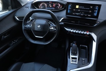 Peugeot 5008 II Crossover Facelifting 1.2 PureTech 130KM 2022 Peugeot 5008 PureTech 130, Salon Polska, zdjęcie 6