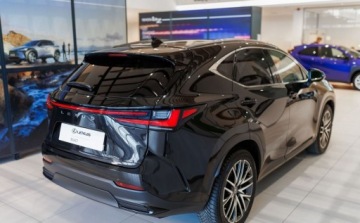 Lexus NX II SUV Facelifting 2.5 450h+ 309KM 2024 Lexus NX 450h Prestige AWD 2.5 Hybryda Plug-in 309KM, zdjęcie 3