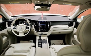 Volvo XC60 II 2021 Volvo XC 60 Volvo XC 60 T5 AWD Geartronic Inscription 2.0 Benzyna 250KM, zdjęcie 1