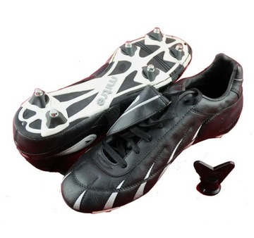 Buty piłkarskie wkręty Mitre Wapr F5004 roz.44,5