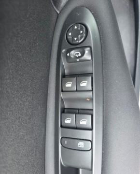 Citroen C4 II 2018 Citroen C4 1.2 Benzyna 110KM, zdjęcie 3