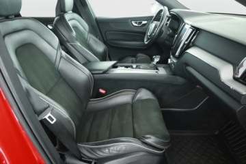 Volvo XC60 II Crossover D4 190KM 2019 Volvo XC60 D4, Salon Polska, 187 KM, Automat, zdjęcie 6