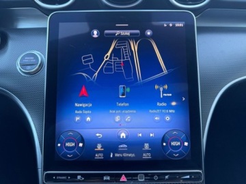 Mercedes Klasa C W206 Limuzyna 1.5 200 204KM 2023 Mercedes-Benz Klasa C C 200 AMG Panorama Kamera 360 HUD Night MBUX, zdjęcie 17