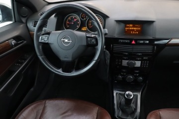 Opel Astra H Cabrio 1.9 CDTI 150KM 2007 Opel Astra 1.9 CDTI, Klima,ALU, El. szyby, zdjęcie 6