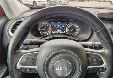 Jeep Renegade SUV 1.4 MultiAir 140KM 2015 Jeep Renegade Pierwszy wlasciciel. Salon Polska 1.4 Benzyna 140KM, zdjęcie 5