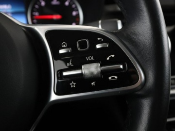 Mercedes GLC C253 SUV Facelifting 2.0 220d 194KM 2019 Mercedes GLC 220 FV23% 4x4 automat full LED navi, zdjęcie 31