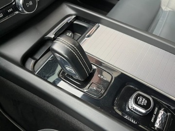 Volvo XC60 II 2020 Volvo XC 60 2.0 diesel automat zarej w PL bezwypadkowy ksiazka serwis, zdjęcie 18