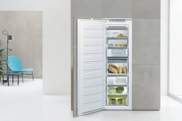 Встроенный комплект холодильника и морозильной камеры Whirlpool