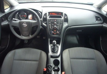 Opel Astra J Hatchback 5d Facelifting 1.6 Twinport ECOTEC 115KM 2014 Opel Astra Opel Astra J Salon PL - seriws 1.6 Benzyna 116KM, zdjęcie 14