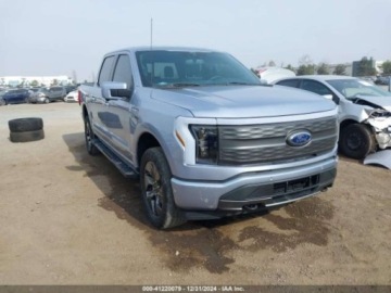 Ford 2022 Ford F150 2022 Ford F-150 Lightning Pro 4WD SuperCrew 5.5 Box Elektryczny, zdjęcie 1