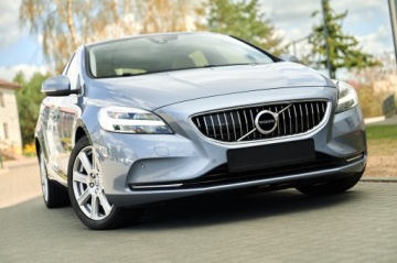Volvo V40 II Hatchback Facelifting 2.0 D2 120KM 2018 VOLVO V40 INSCRIPTION PANORAMA JASNA SKÓRA AUTOMAT, zdjęcie 19