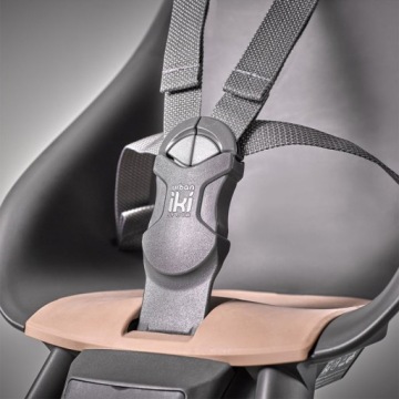 крепление заднего сиденья на каркасе с брусьями