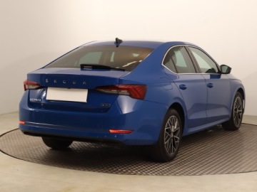 Skoda Octavia IV Liftback 1.5 TSI EVO 150KM 2023 Skoda Octavia 1.5 TSI e-tec, Salon Polska, zdjęcie 4