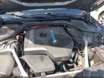 BMW Seria 5 G30-G31 2018 BMW Seria 5 2018 BMW 530E IPERFORMANCE 2.0 Hybryda 180KM, zdjęcie 14