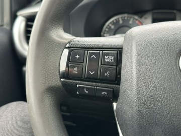Toyota Hilux VIII Pojedyncza kabina Facelifting 2.4 D-4D 150KM 2021 Toyota Hilux 2.4 D-4D Double Cab DLX 4x4! Salon, zdjęcie 22